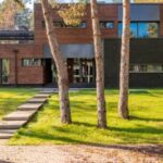 Borders property for let - commercial and residential real estate listing